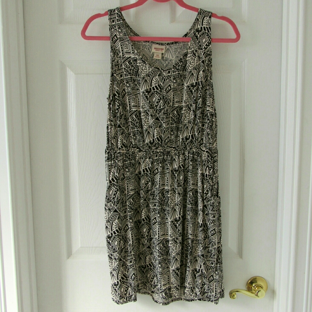 Mossimo Peakaboo Black and White Dress